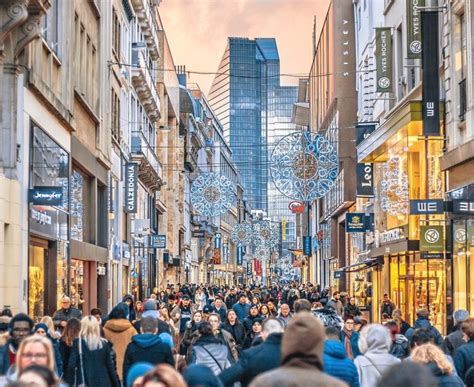 shopping in brussels italy.